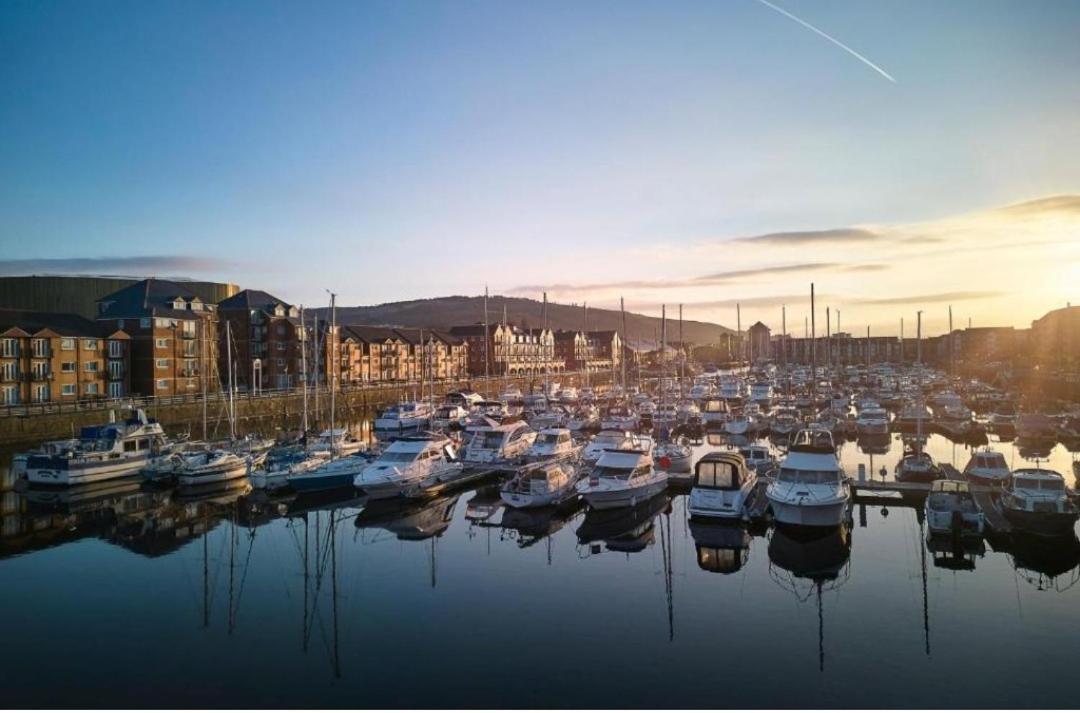 Swansea Marina Apartment Ngoại thất bức ảnh